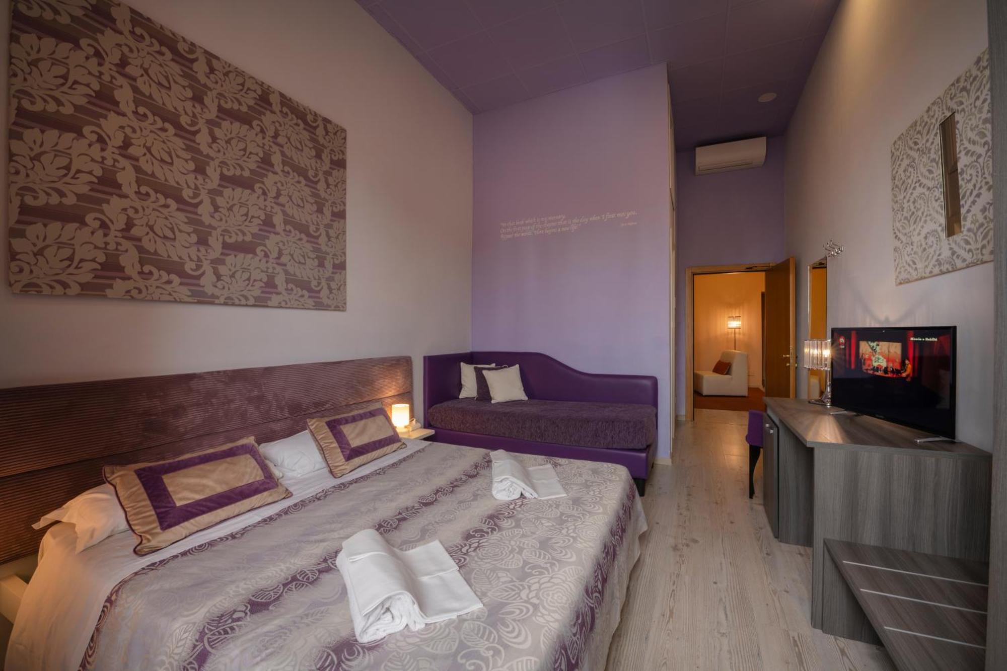 Hotel Palazzo Renieri - 3Stelle S Colle Val D'Elsa Exterior photo