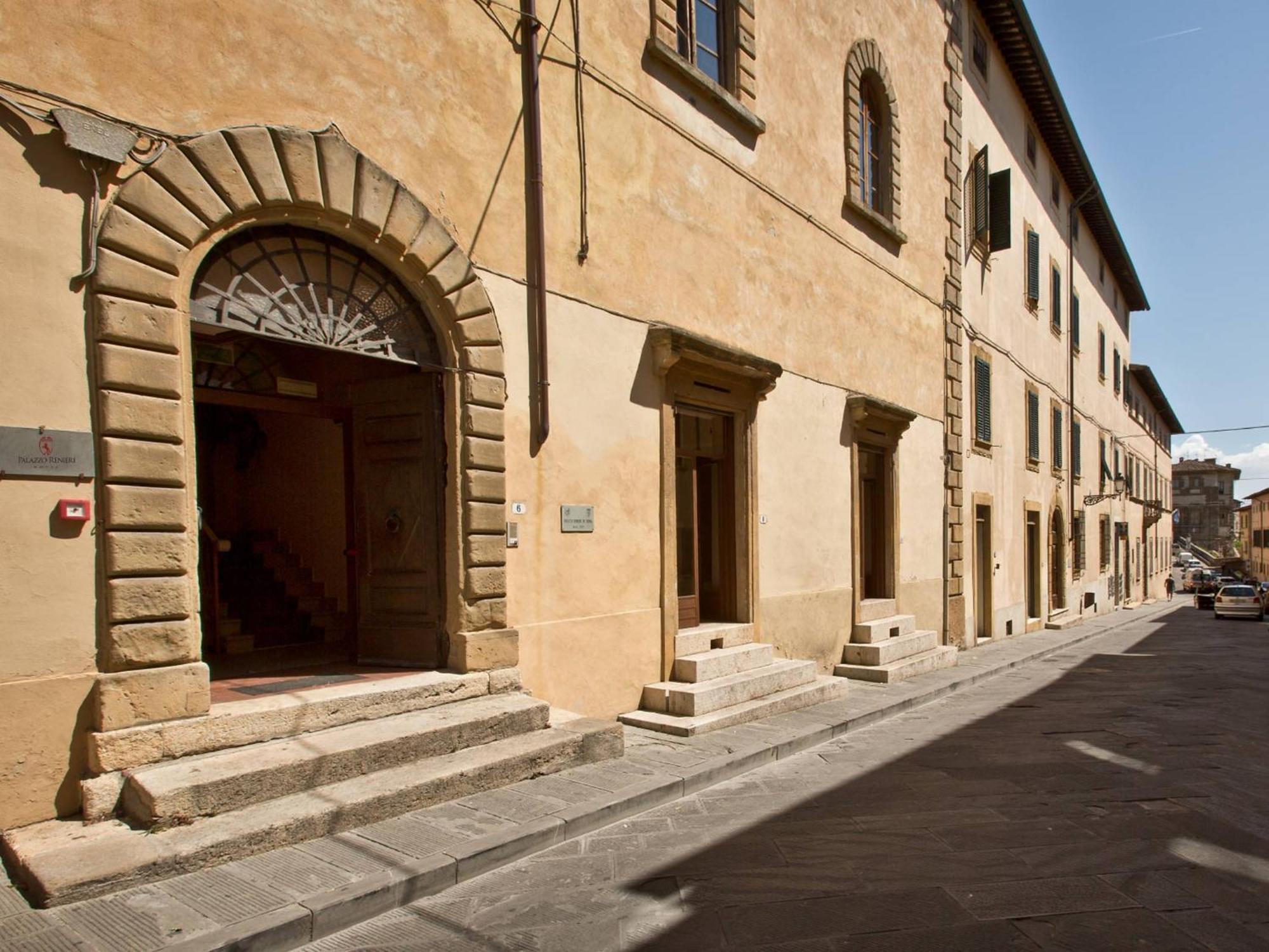 Hotel Palazzo Renieri - 3Stelle S Colle Val D'Elsa Exterior photo