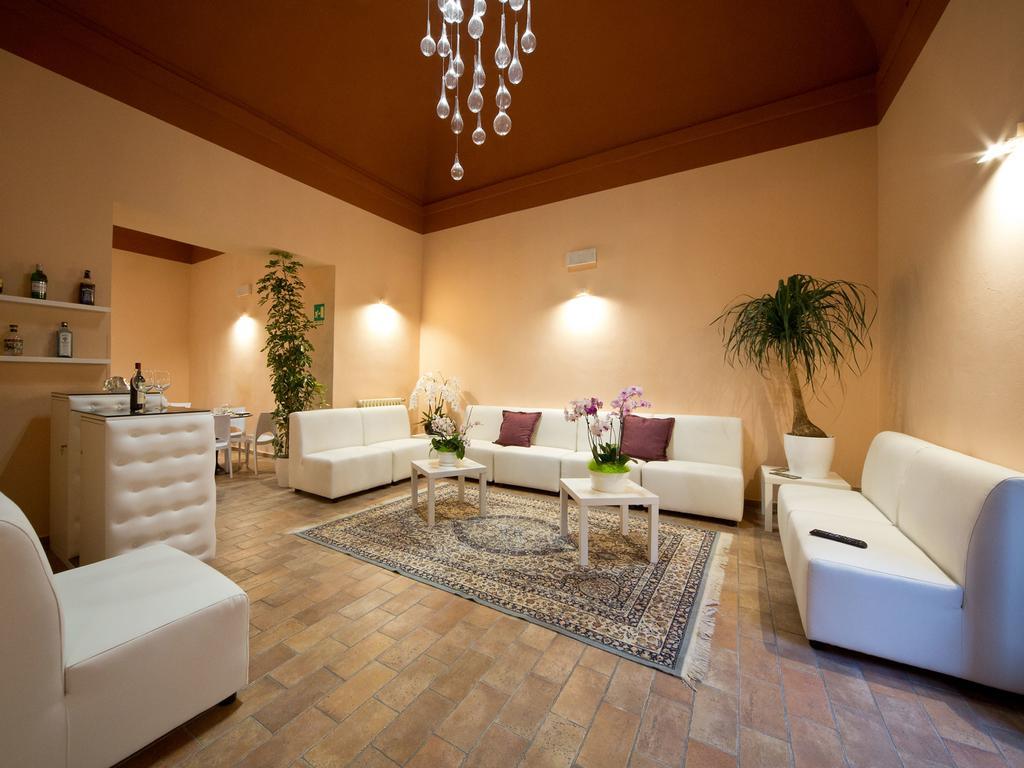Hotel Palazzo Renieri - 3Stelle S Colle Val D'Elsa Exterior photo